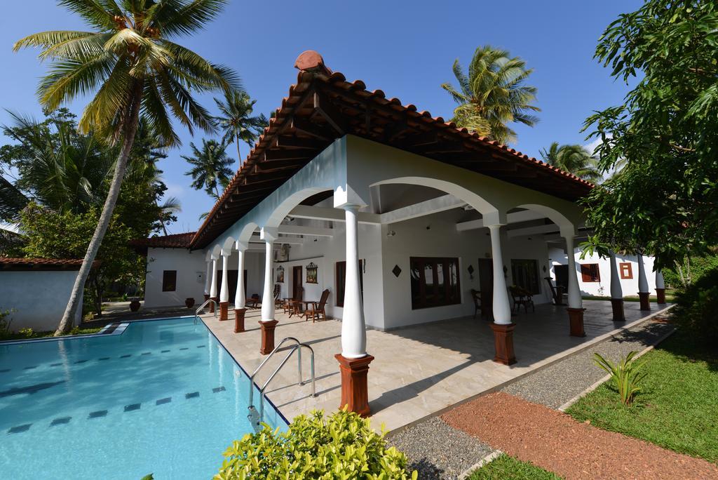 Lucas Hotel Kosgoda Exterior photo