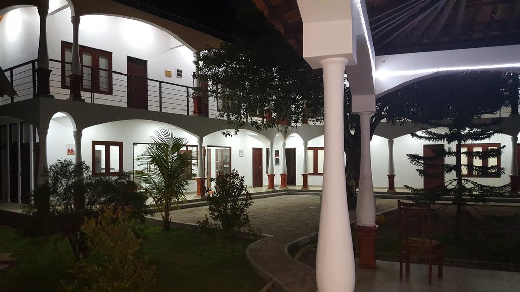Lucas Hotel Kosgoda Exterior photo