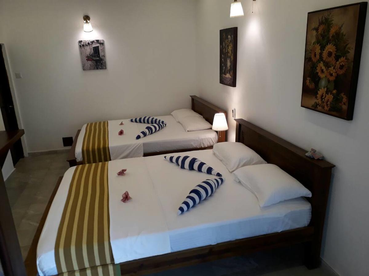 Lucas Hotel Kosgoda Exterior photo