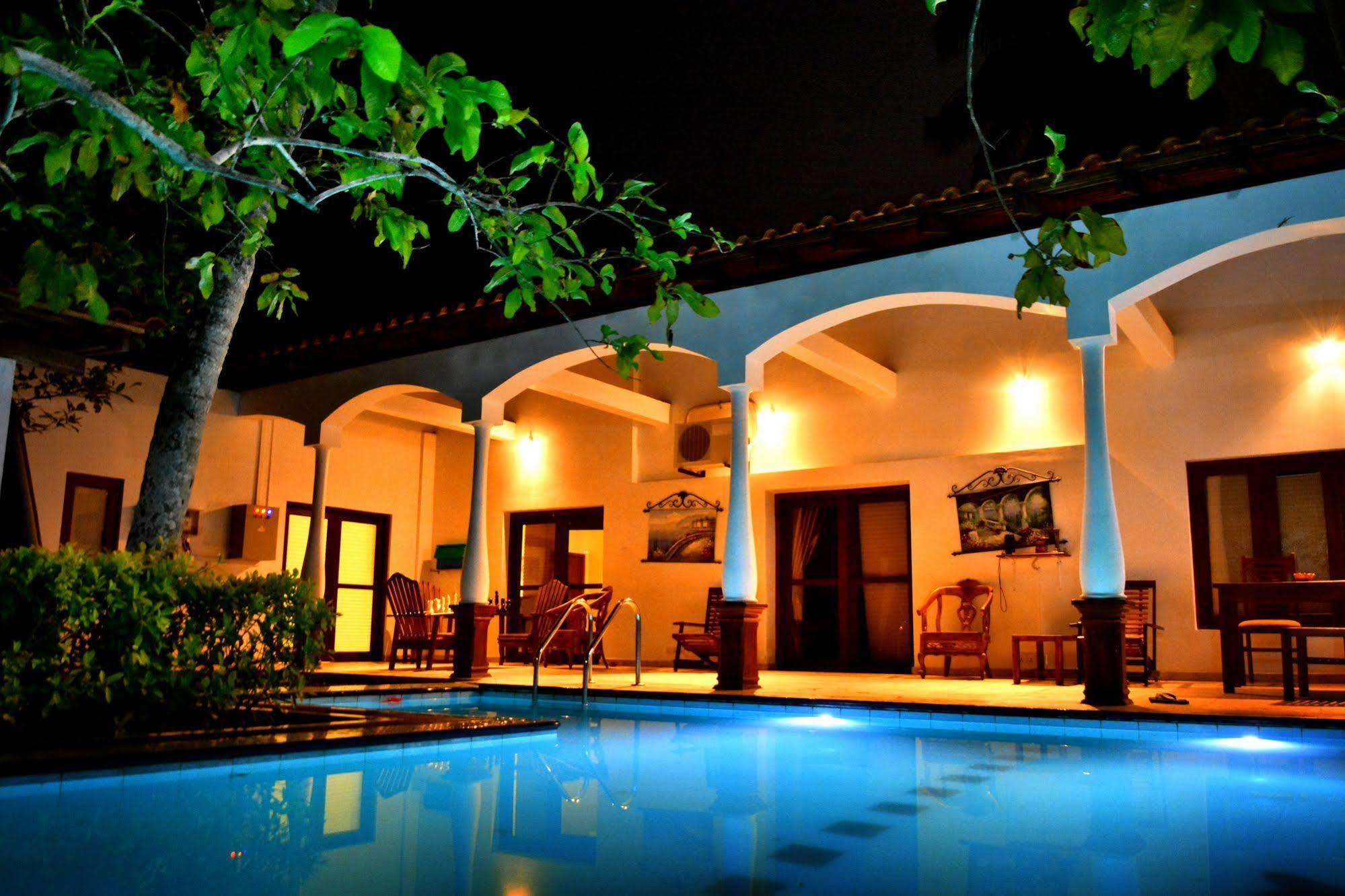 Lucas Hotel Kosgoda Exterior photo